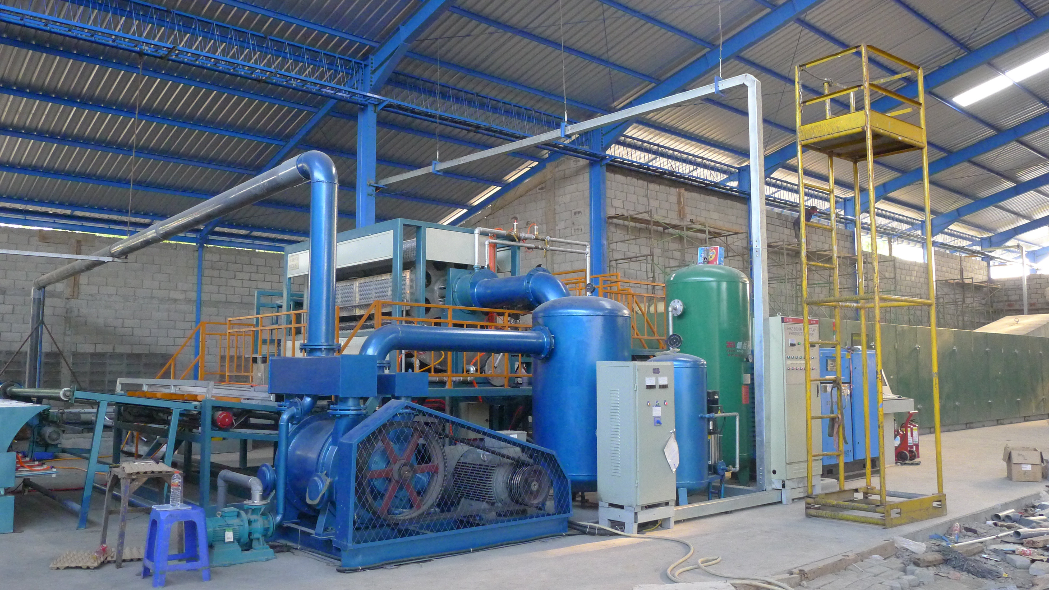 蛋托機(jī)、蛋托生產(chǎn)線(xiàn)、雞蛋托盤(pán)機(jī)，請(qǐng)致電宏潤(rùn)包裝