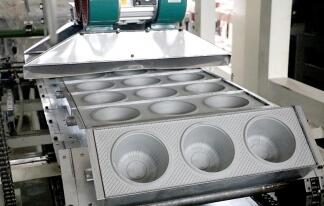 山東餐盒機(jī)哪家性價(jià)比高，真空成型機(jī)廠家推薦